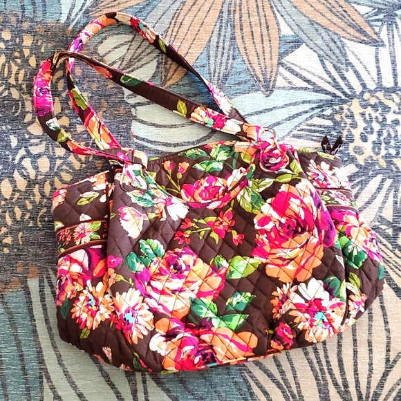 Vera Bradley Handbags - Like New: Vera Bradley Purse